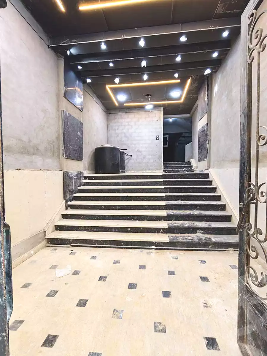 https://aqarmap.com.eg/ar/listing/7333314-for-sale-alexandria-al-agamy-el-hanouvel-abo-el-shawareb-st