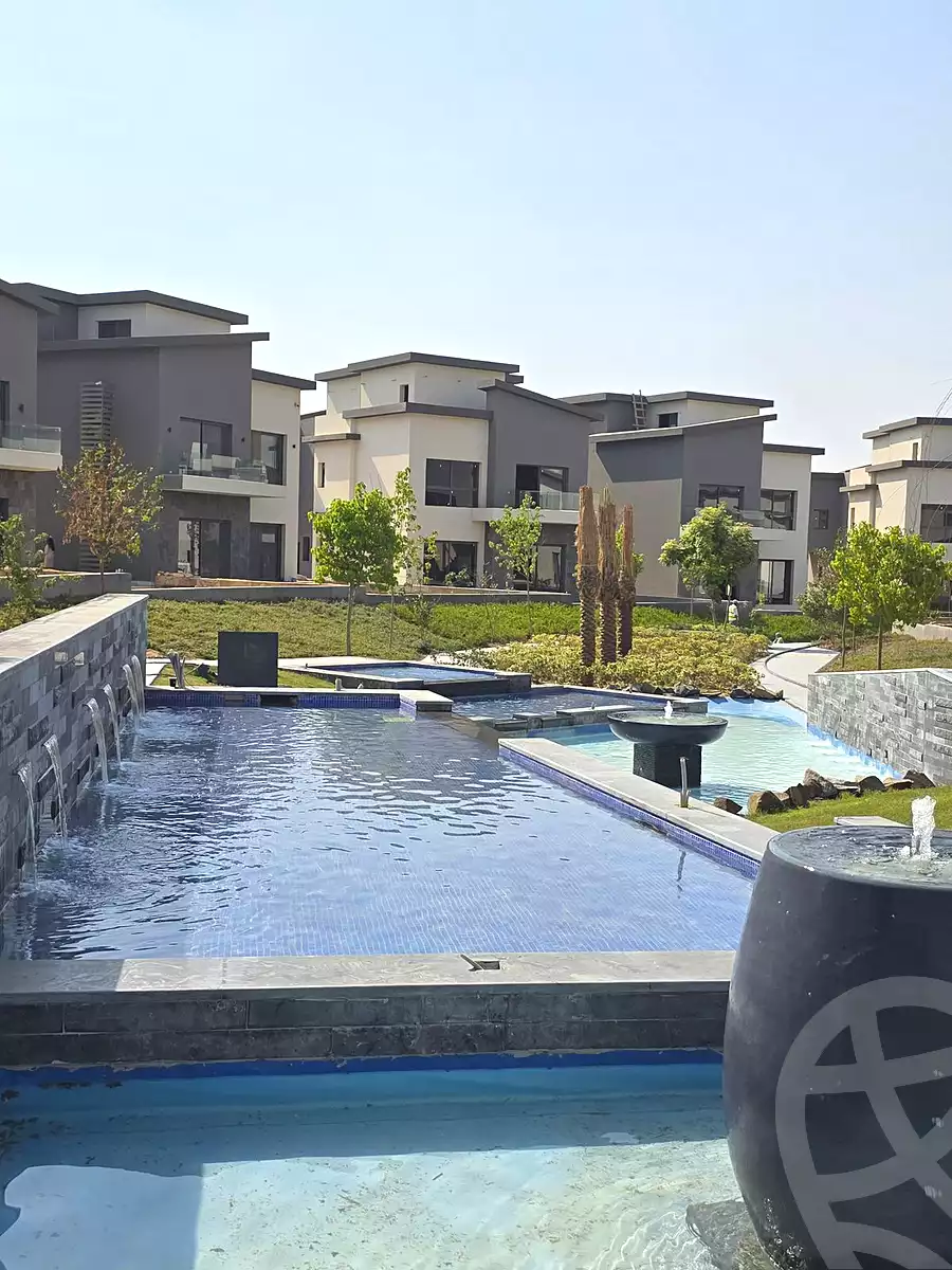 https://aqarmap.com.eg/ar/listing/7333411-for-sale-cairo-new-cairo-compounds-kmbwnd-kryk-twn-il-cazar