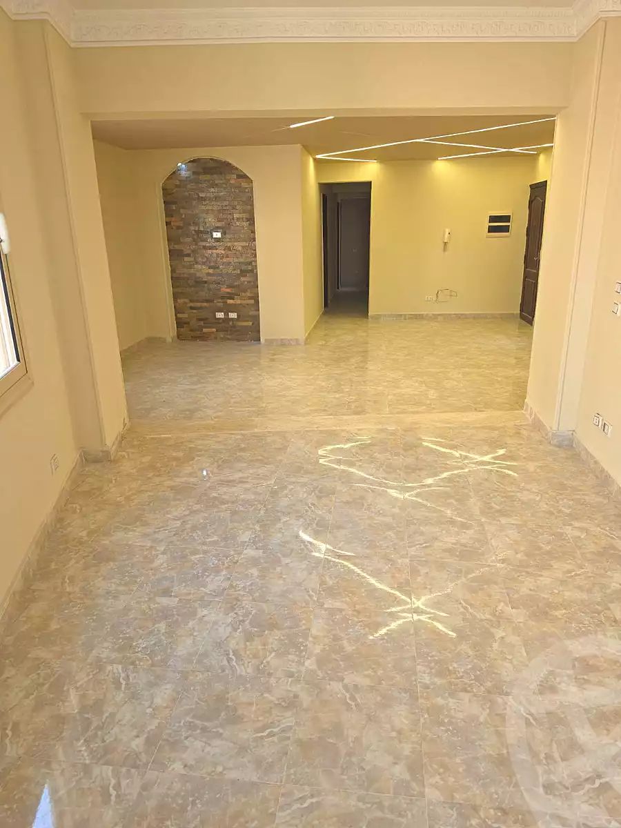 https://aqarmap.com.eg/en/listing/7333471-for-rent-cairo-new-cairo-el-ahyaa-fifth-neighborhood-street-35