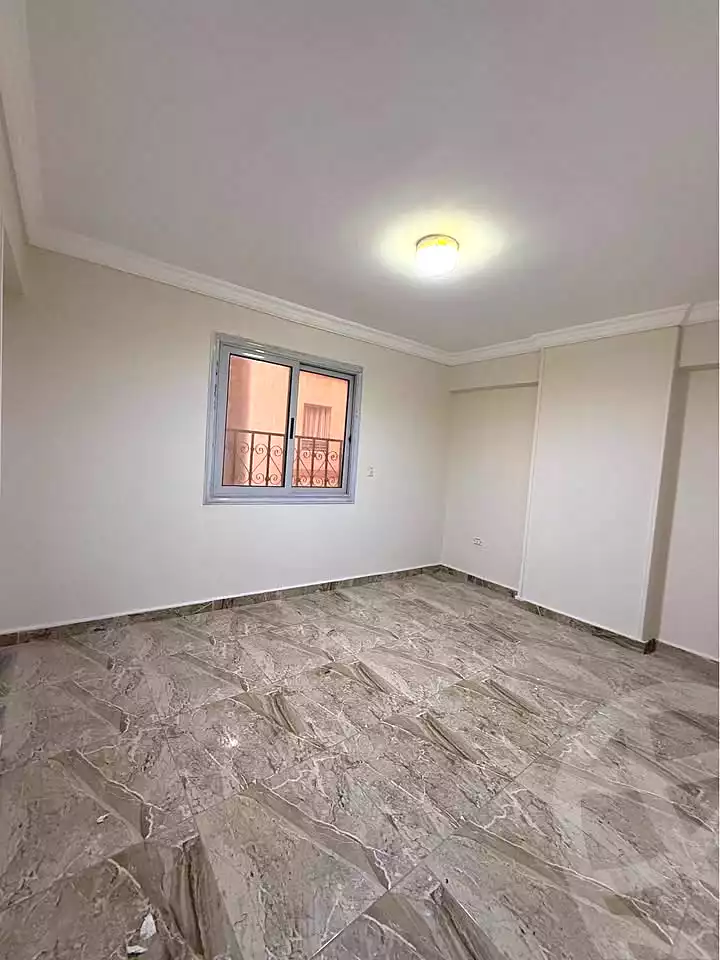 https://aqarmap.com.eg/ar/listing/7333848-for-sale-alexandria-el-asafra-l-sfr-bhry
