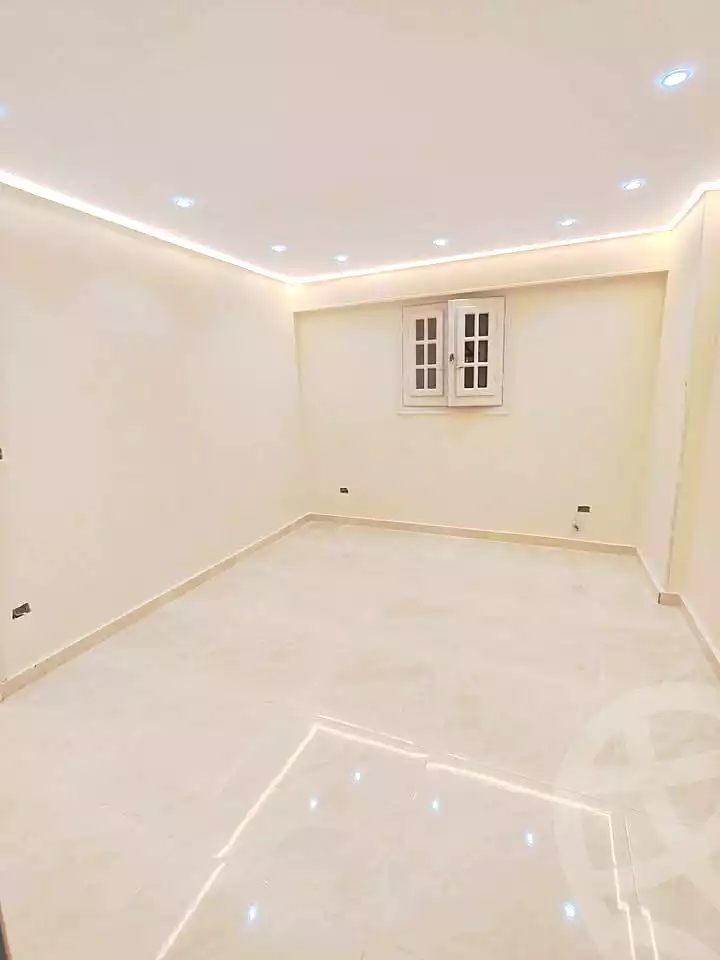 https://aqarmap.com.eg/en/listing/7333889-for-sale-alexandria-sydy-bshr-sydy-bshr-bhry-street-17
