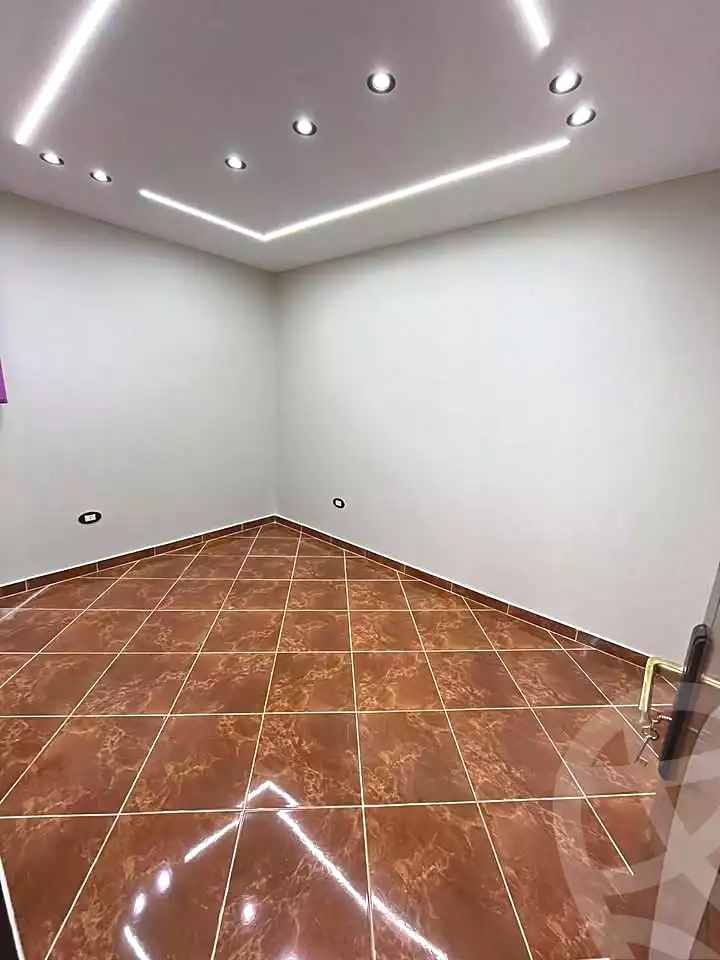 https://aqarmap.com.eg/en/listing/7333900-for-sale-alexandria-lsywf-el-falki