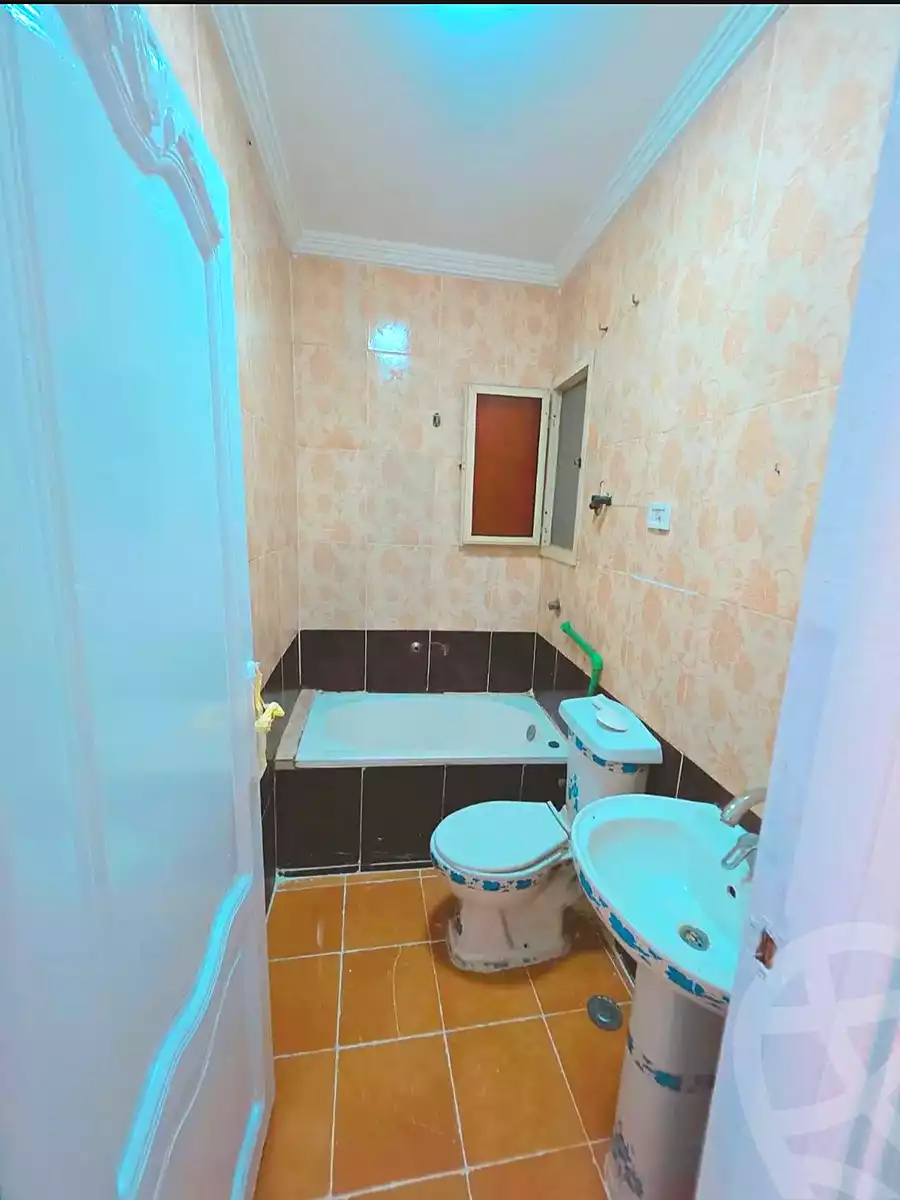 https://aqarmap.com.eg/ar/listing/7334168-for-sale-alexandria-al-agamy-shataa-el-nakheel