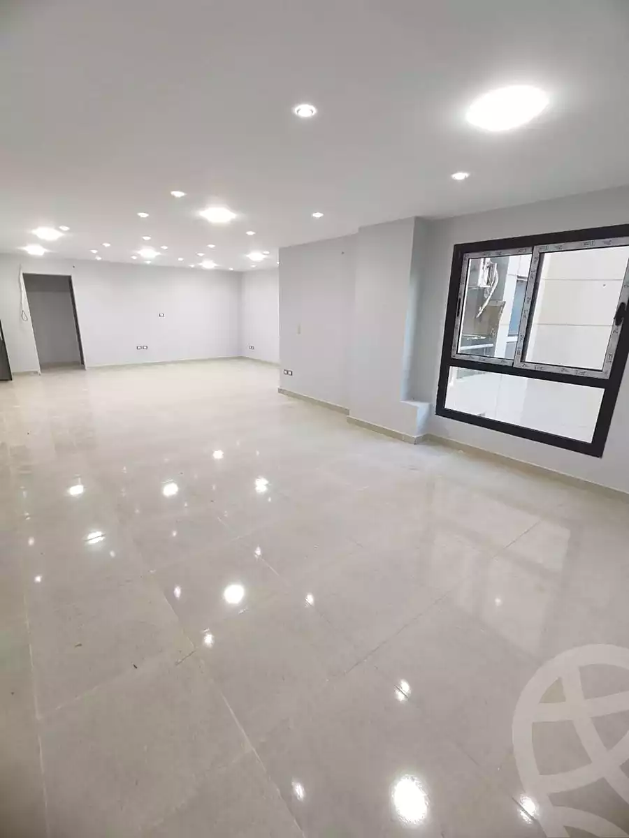 https://aqarmap.com.eg/ar/listing/7334312-for-rent-cairo-el-maadi-compounds-rayhanah-plaza