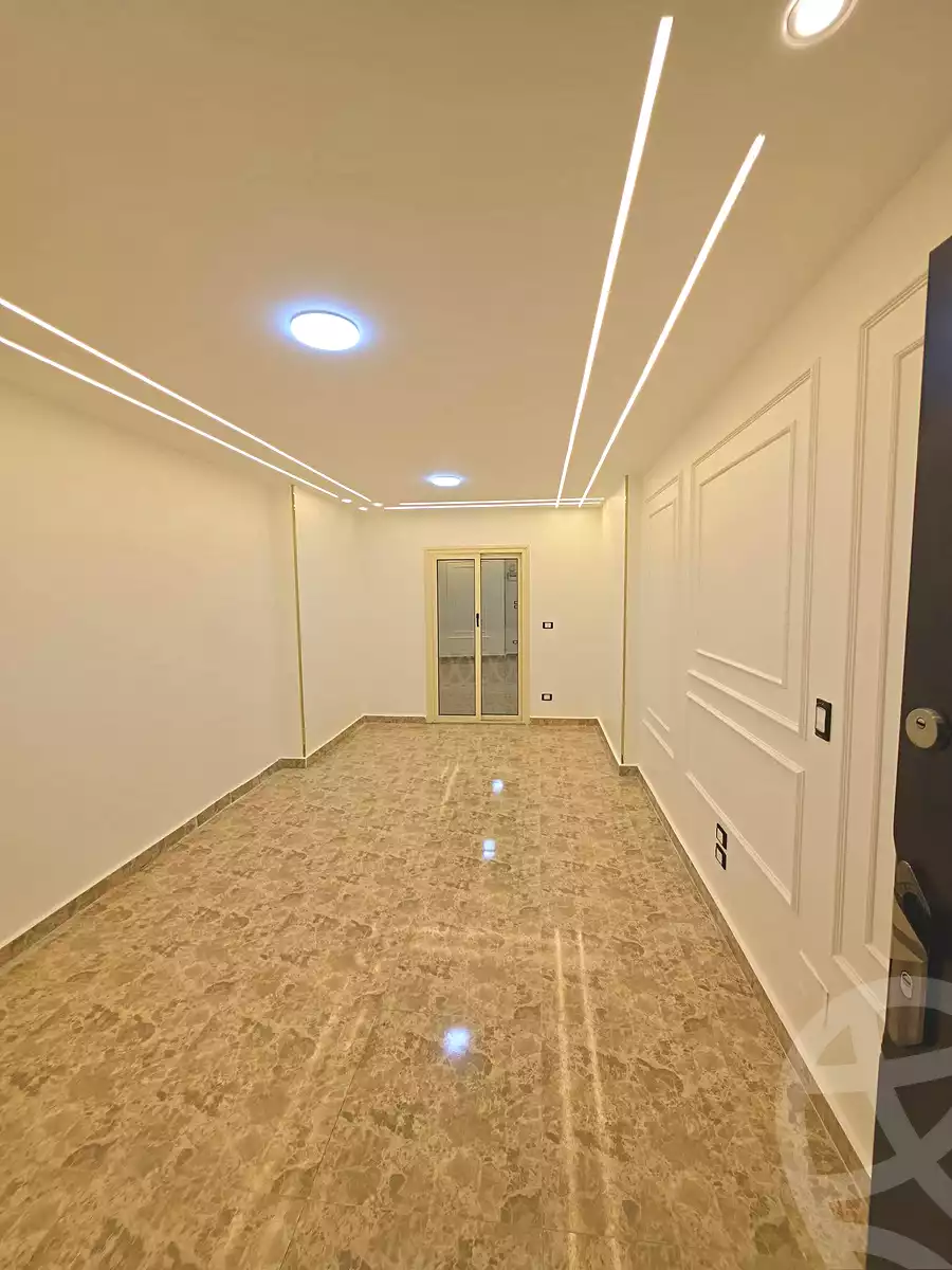 https://aqarmap.com.eg/ar/listing/7334419-for-sale-alexandria-sydy-bshr-sydy-bshr-bhry-shr-khld-bn-lwlyd