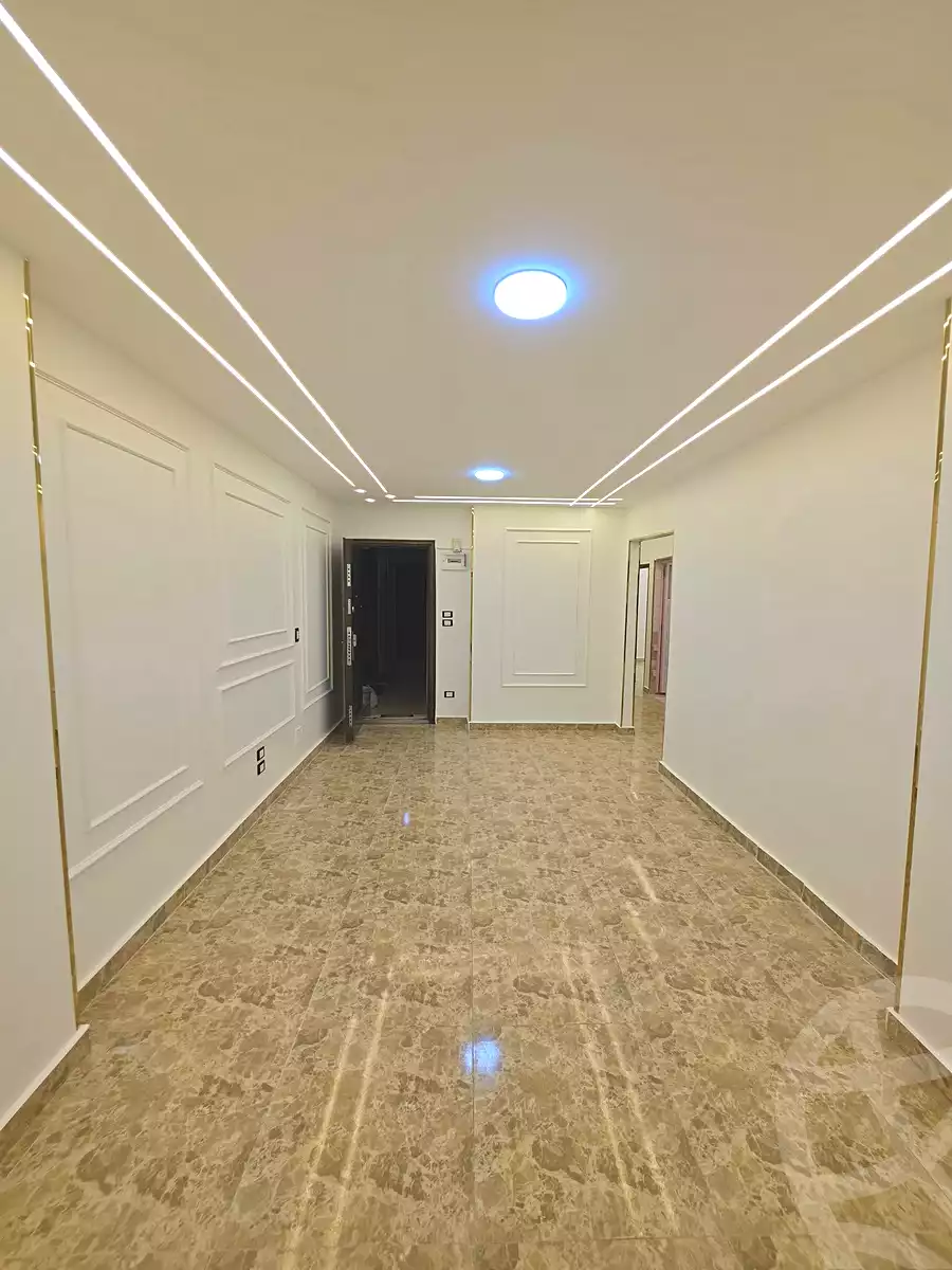 https://aqarmap.com.eg/ar/listing/7334419-for-sale-alexandria-sydy-bshr-sydy-bshr-bhry-shr-khld-bn-lwlyd