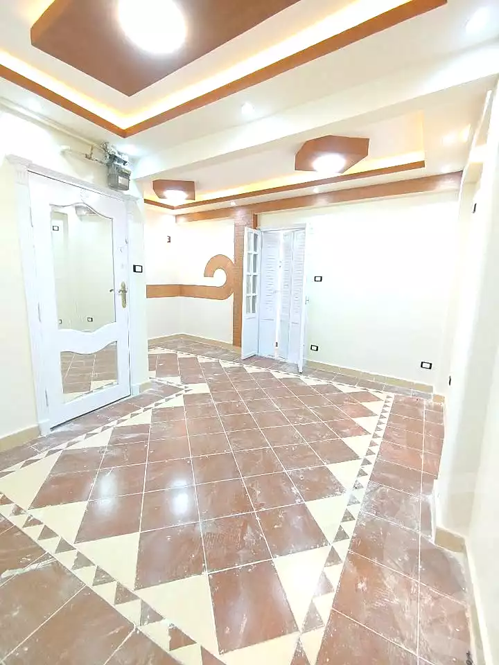 https://aqarmap.com.eg/en/listing/7334570-for-sale-alexandria-lsywf-el-falki