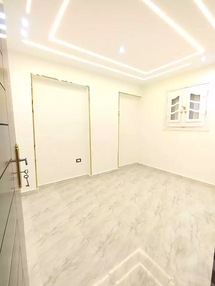 https://aqarmap.com.eg/ar/listing/7334580-for-sale-alexandria-lsywf-el-falki