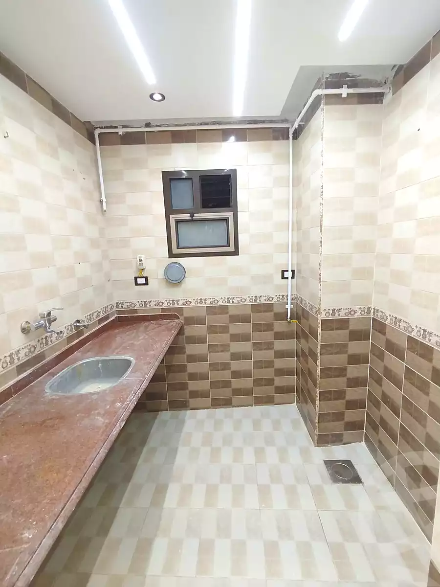 https://aqarmap.com.eg/en/listing/7334655-for-sale-alexandria-lsywf-el-falki