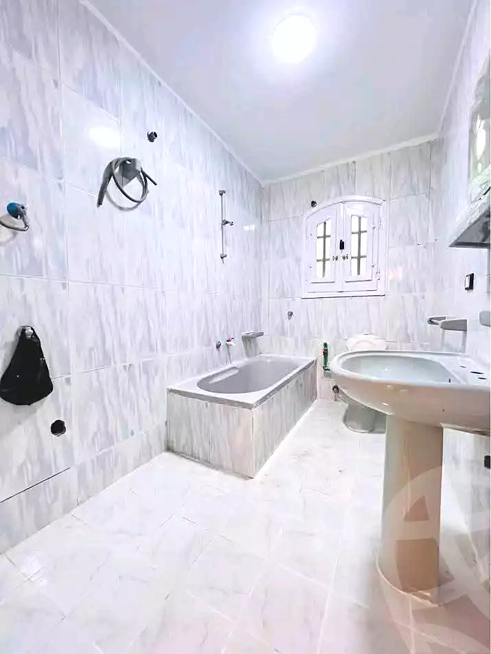 https://aqarmap.com.eg/en/listing/7334820-for-sale-alexandria-al-agamy-shataa-el-nakheel