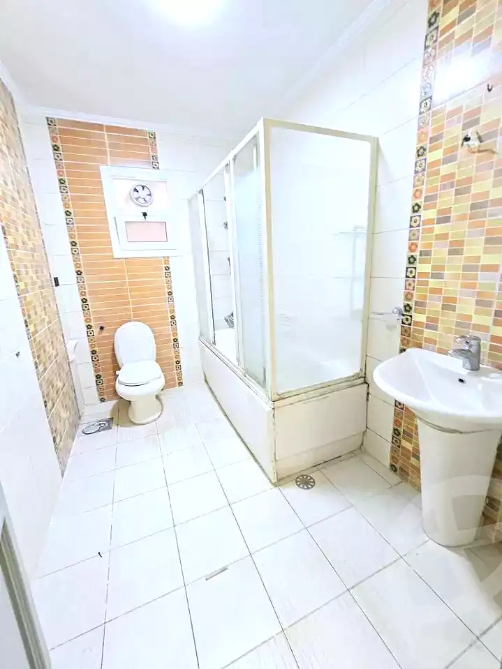 https://aqarmap.com.eg/en/listing/7335086-for-sale-alexandria-al-agamy-shataa-el-nakheel