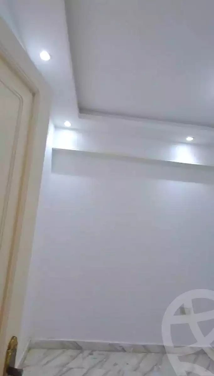 https://aqarmap.com.eg/ar/listing/7335260-for-sale-alexandria-al-agamy-el-hanouvel