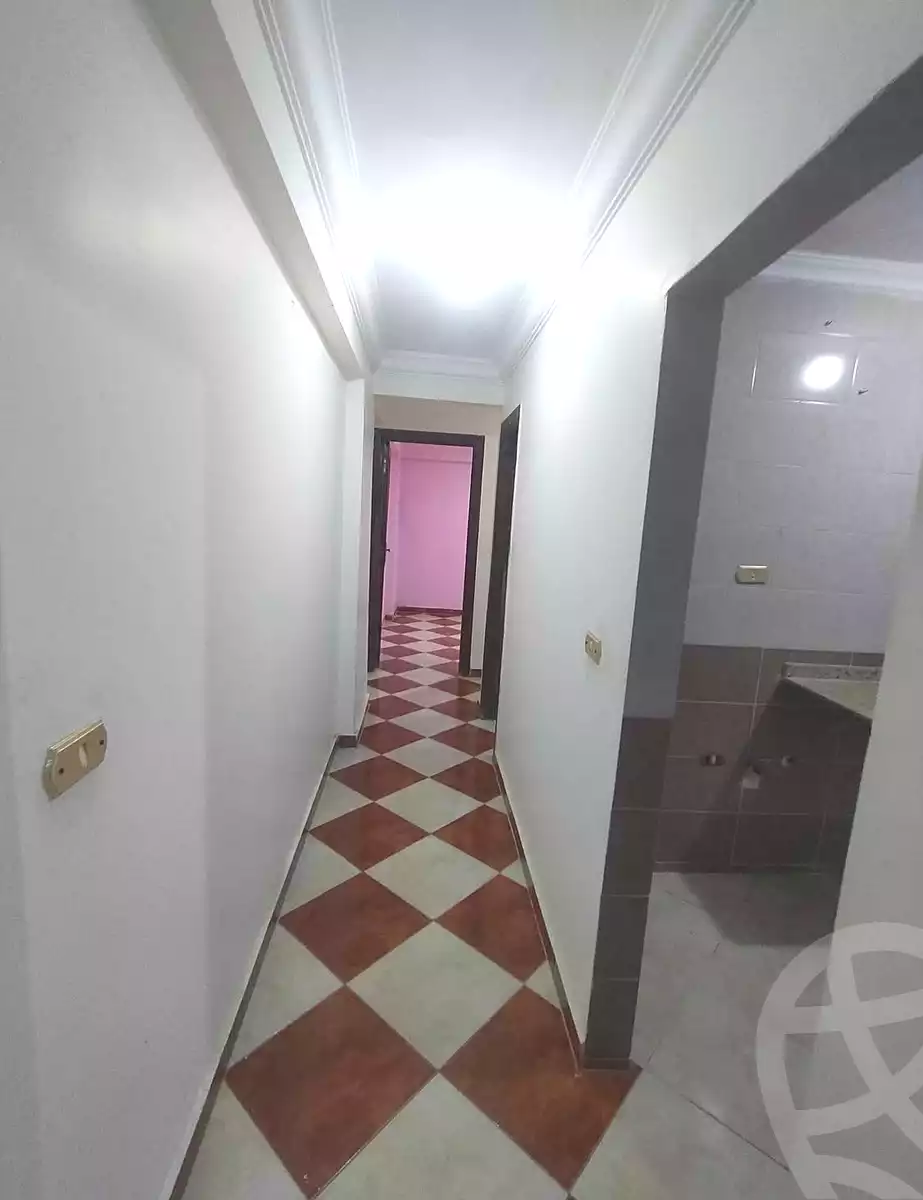 https://aqarmap.com.eg/ar/listing/7335405-for-sale-alexandria-new-miami-eskot