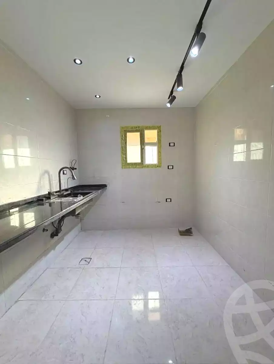 https://aqarmap.com.eg/ar/listing/7335671-for-sale-alexandria-al-agamy-lbytsh-shahr-al-assal-st