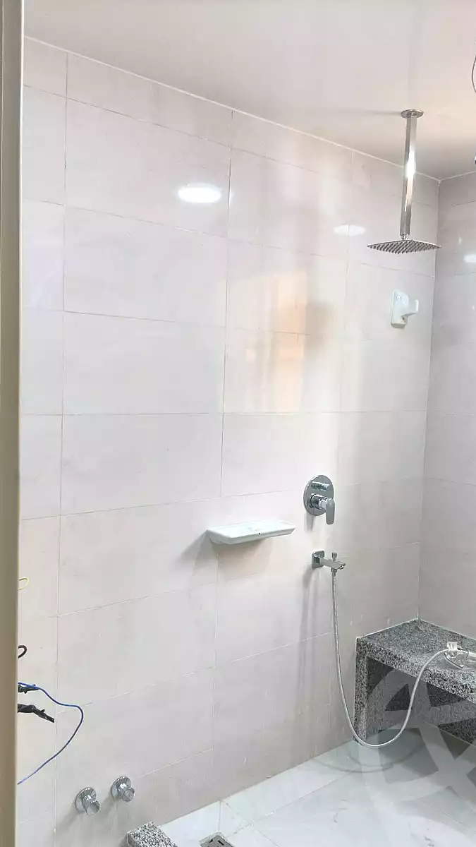 https://aqarmap.com.eg/en/listing/7335886-for-rent-cairo-new-cairo-compounds-la-rose