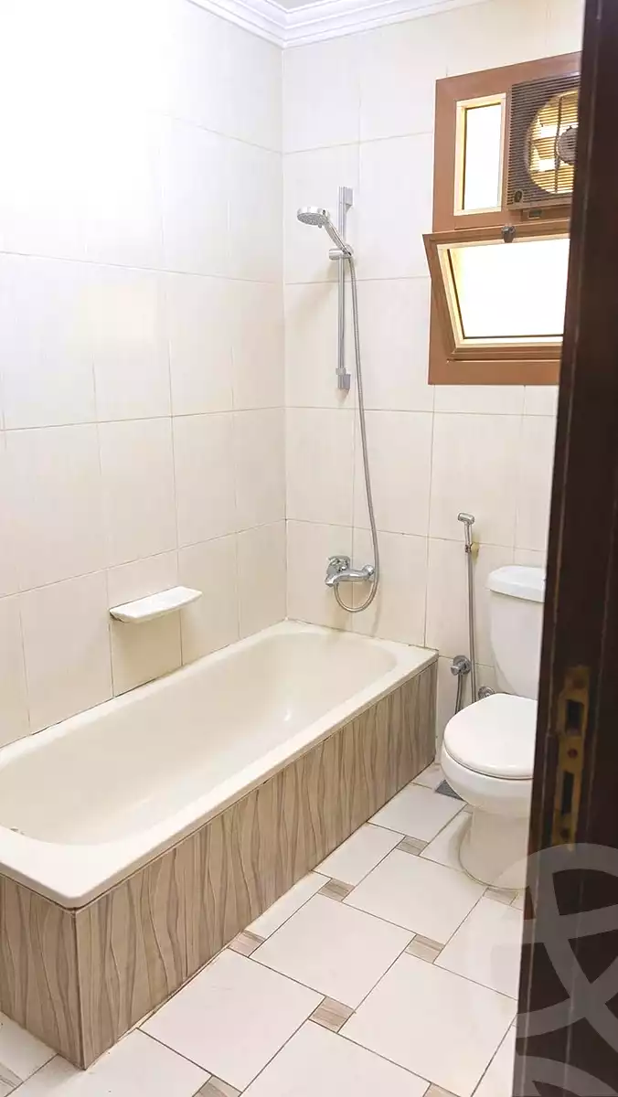 https://aqarmap.com.eg/ar/listing/7336033-for-sale-cairo-helwan-mohamed-sayed-ahmed-st