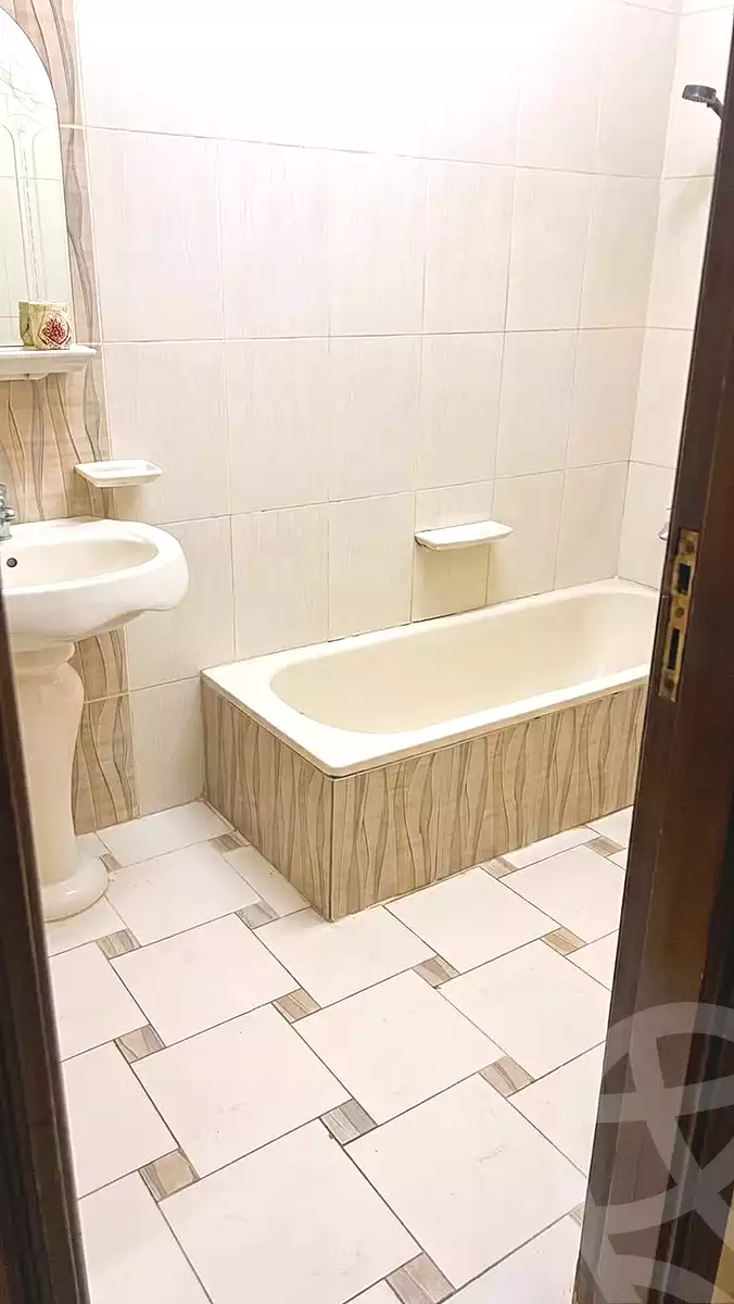 https://aqarmap.com.eg/ar/listing/7336033-for-sale-cairo-helwan-mohamed-sayed-ahmed-st
