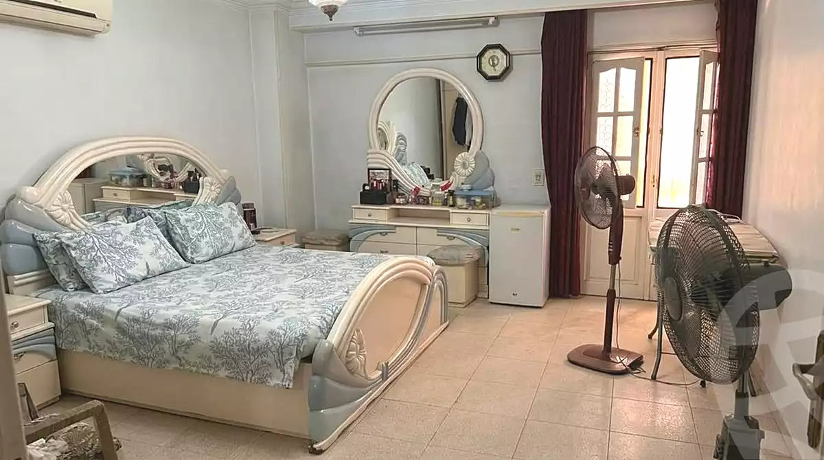 https://aqarmap.com.eg/ar/listing/7336033-for-sale-cairo-helwan-mohamed-sayed-ahmed-st