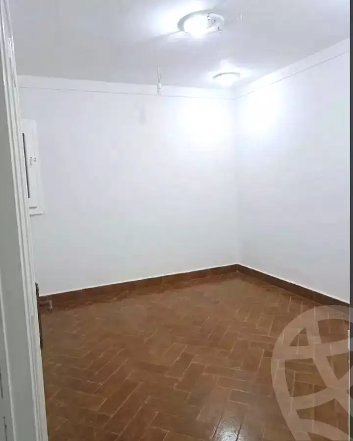 https://aqarmap.com.eg/ar/listing/7336897-for-rent-alexandria-miami-shr-jml-bd-lnsr