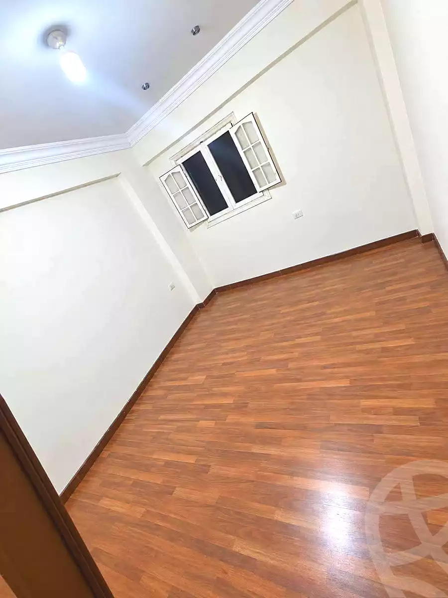 https://aqarmap.com.eg/en/listing/7337105-for-sale-alexandria-al-agamy-el-kilo-21
