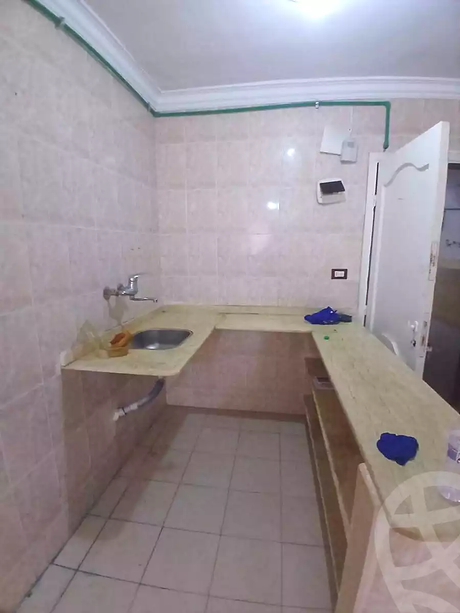 https://aqarmap.com.eg/en/listing/7337182-for-sale-alexandria-al-agamy-el-hanouvel-el-zahraa-city-st