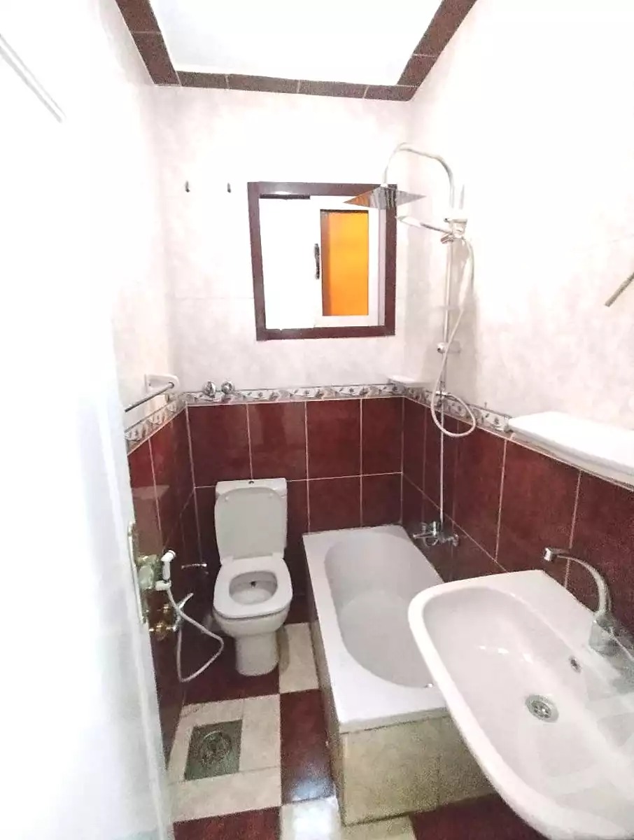 https://aqarmap.com.eg/en/listing/7337273-for-sale-alexandria-lsywf-el-falki