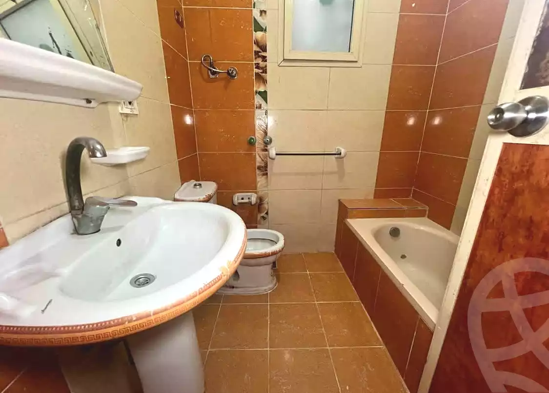 https://aqarmap.com.eg/ar/listing/7337297-for-sale-alexandria-bakoos