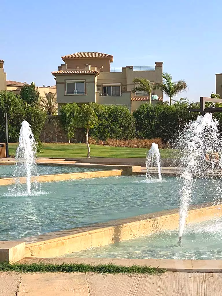 https://aqarmap.com.eg/en/listing/7337734-for-sale-cairo-new-cairo-compounds-palm-hills-kattameya