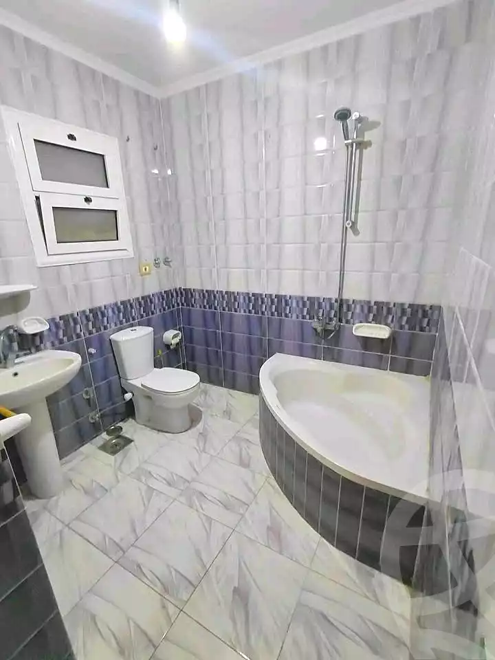 https://aqarmap.com.eg/ar/listing/7337939-for-sale-alexandria-sydy-bshr-sydy-bshr-bhry-khalil-hamada-st
