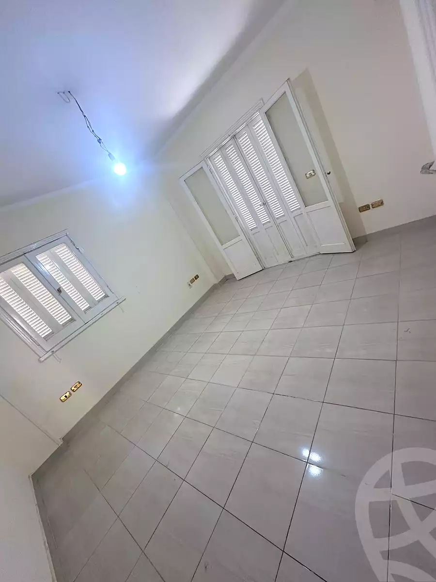 https://aqarmap.com.eg/ar/listing/7338031-for-rent-cairo-6th-of-october-el-ahyaa-neighborhood-1st-al-maahad