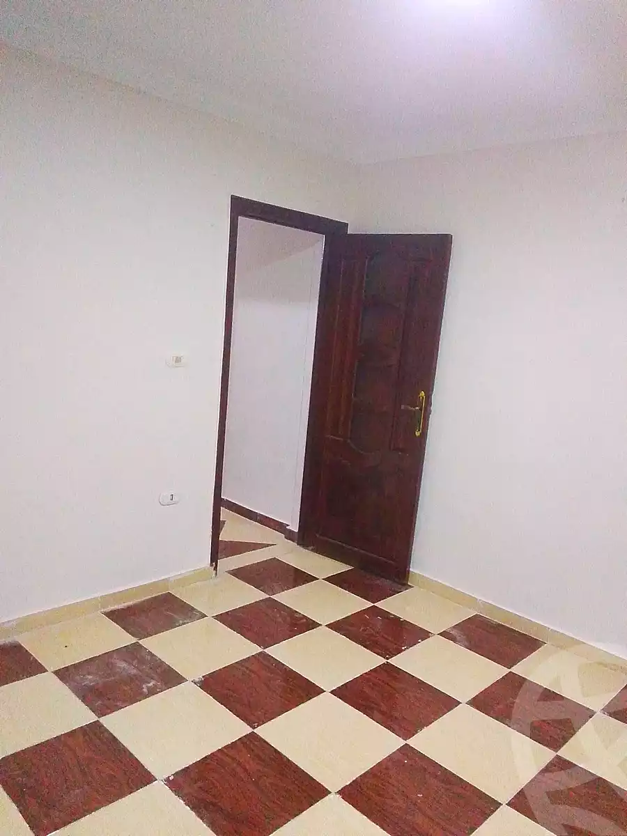 https://aqarmap.com.eg/ar/listing/7338043-for-sale-alexandria-el-asafra-l-sfr-qbly-el-maahad-el-dini-st