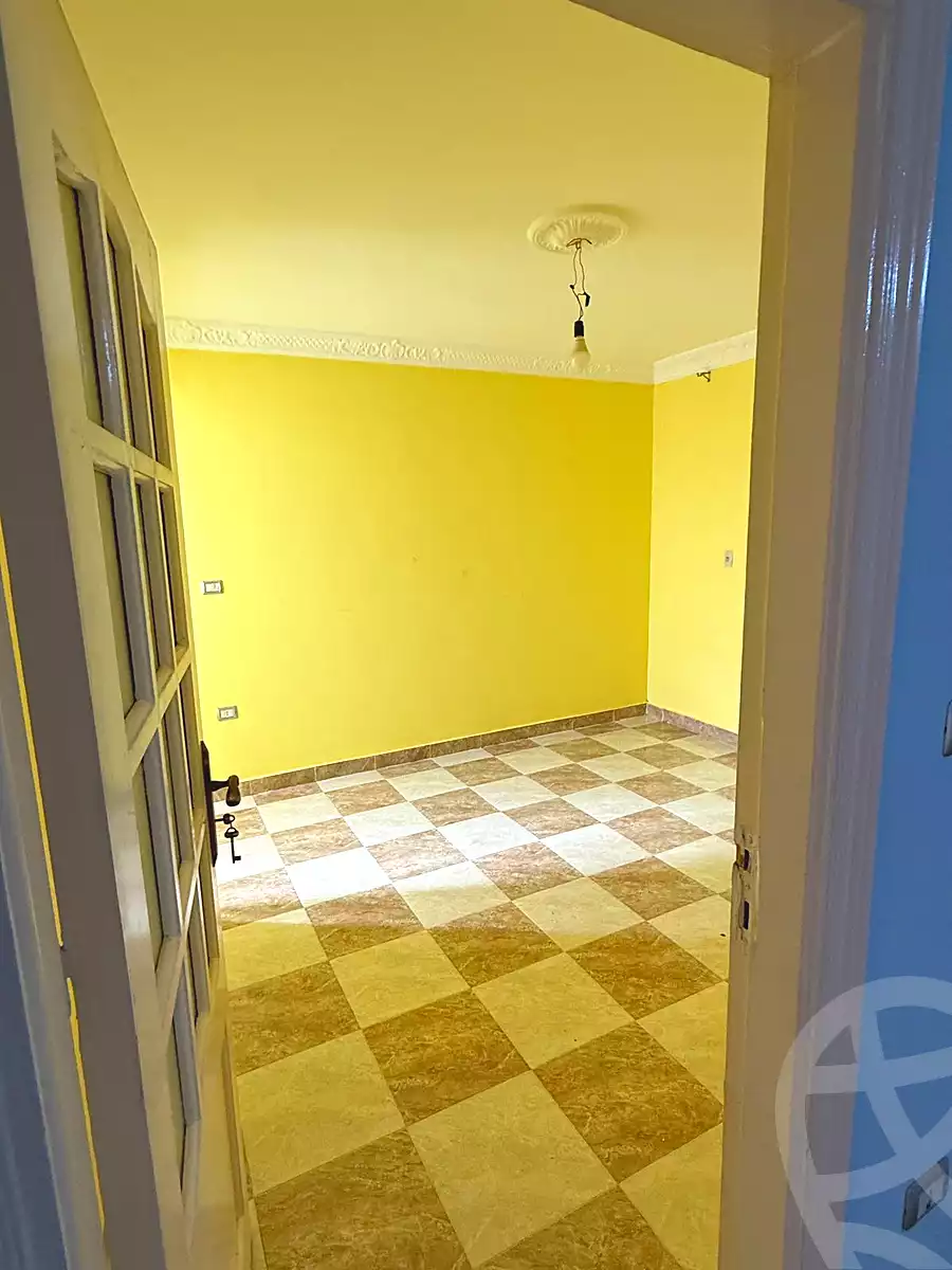 https://aqarmap.com.eg/ar/listing/7338175-for-sale-cairo-6th-of-october-el-ahyaa-neighborhood-3rd-al-hay-al-thalith-st