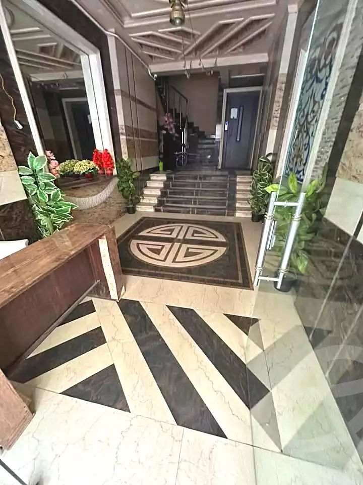 https://aqarmap.com.eg/ar/listing/7338585-for-sale-alexandria-sydy-bshr-sydy-bshr-bhry-khalil-hamada-st