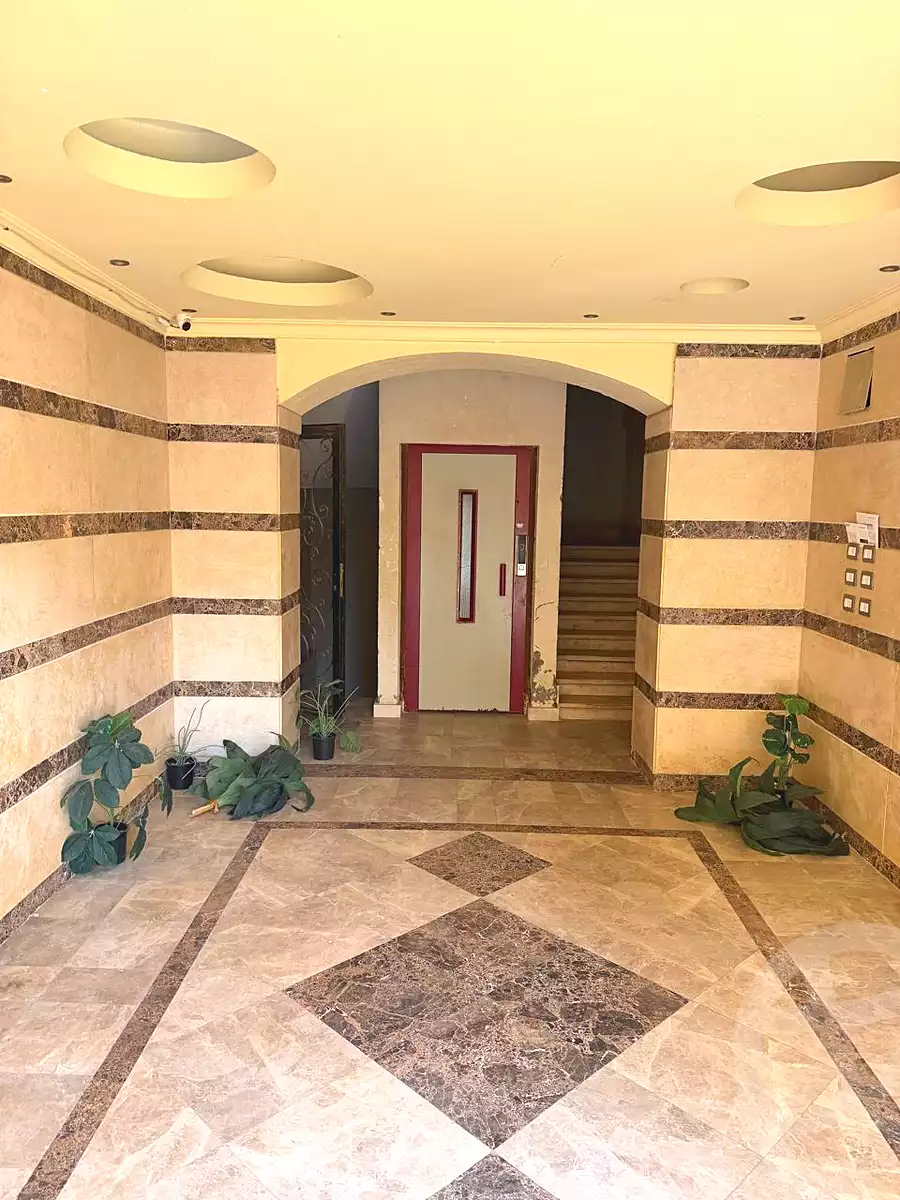 https://aqarmap.com.eg/ar/listing/7338619-for-sale-cairo-new-cairo-el-narges-el-narges-omarat-street-79