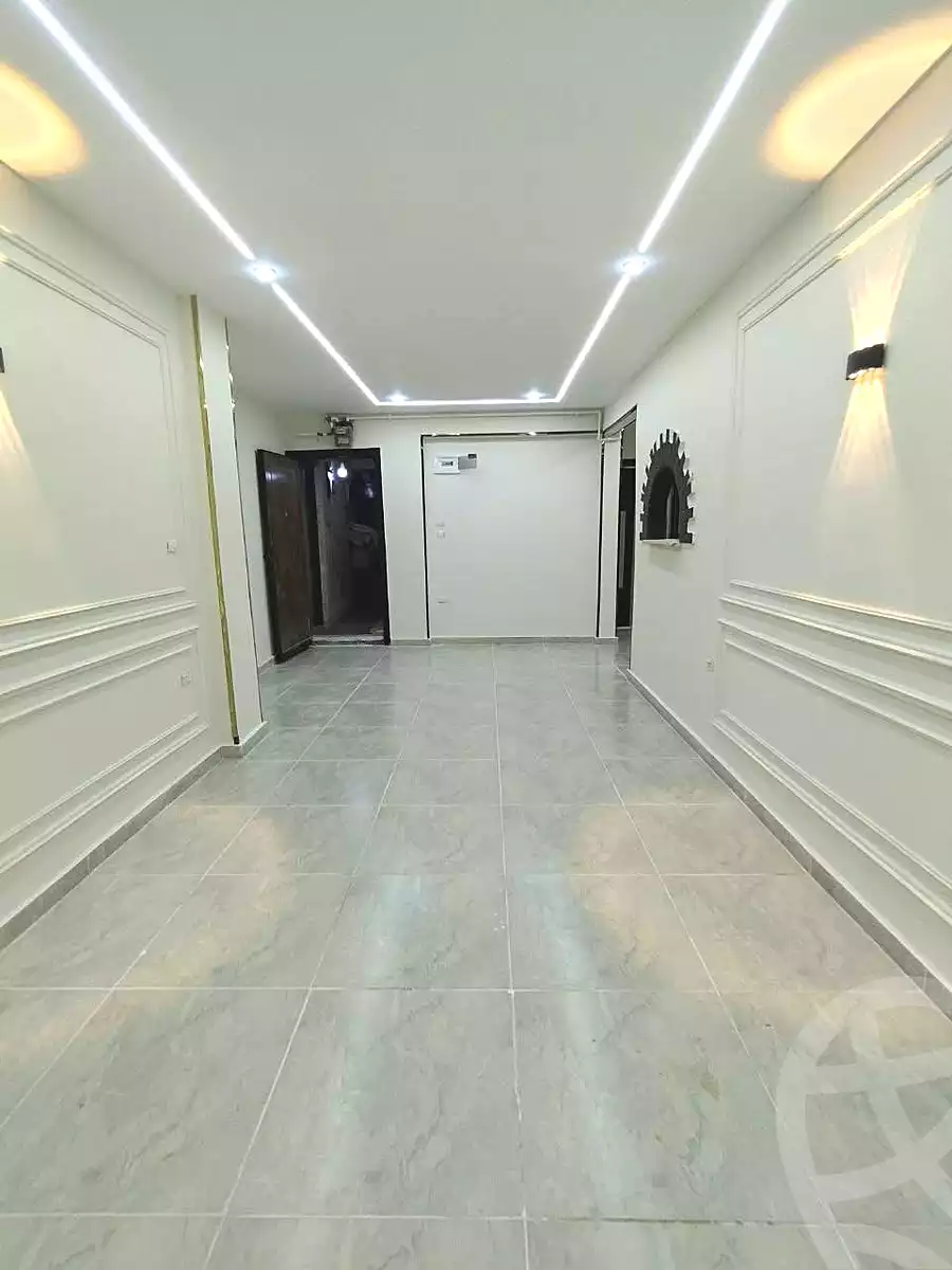 https://aqarmap.com.eg/ar/listing/7338702-for-sale-alexandria-el-asafra-shr-45