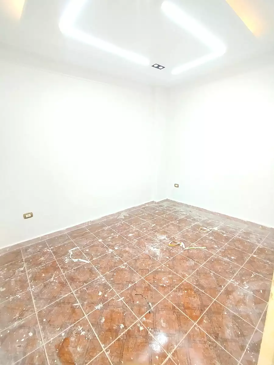 https://aqarmap.com.eg/ar/listing/7338837-for-sale-alexandria-lsywf-el-falki