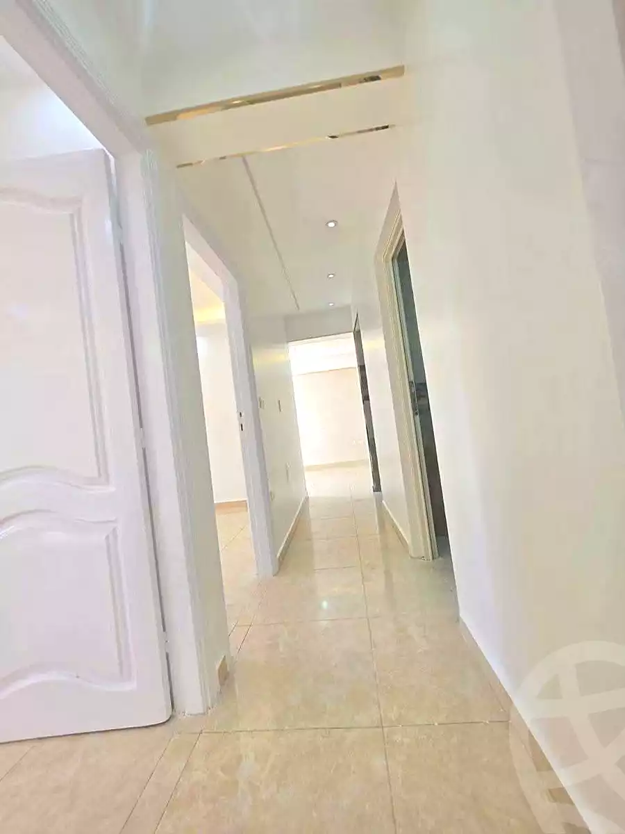 https://aqarmap.com.eg/ar/listing/7339005-for-sale-alexandria-el-asafra-l-sfr-bhry