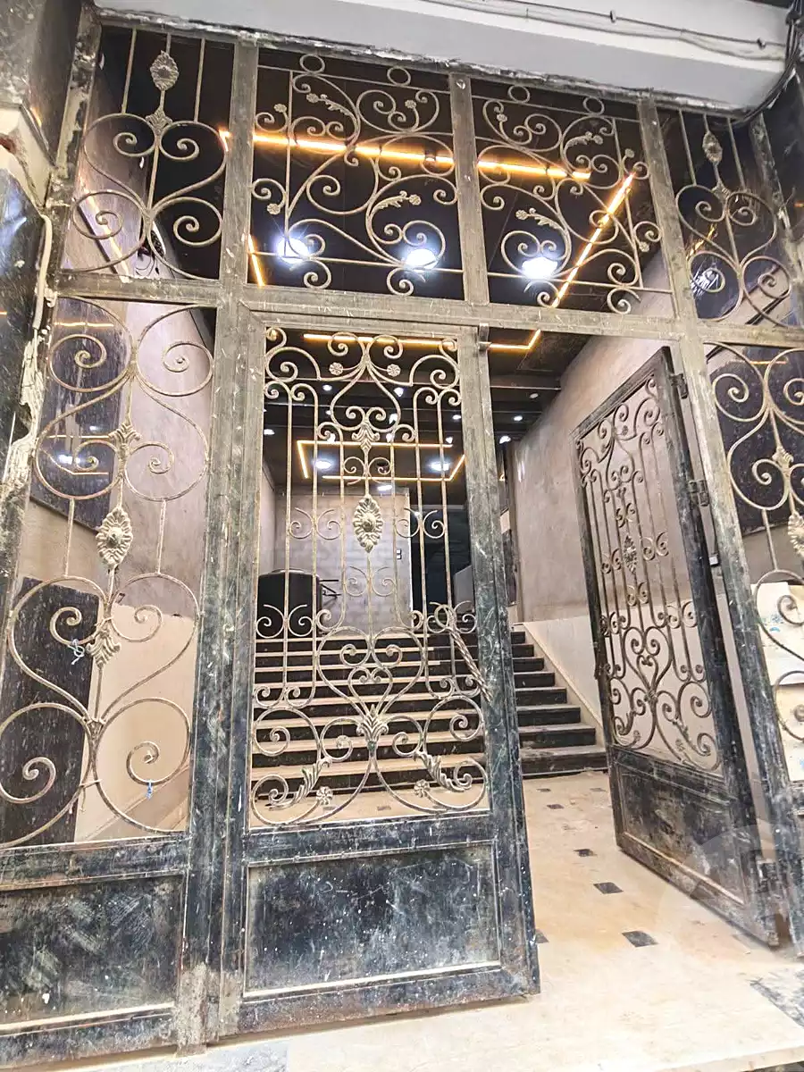 https://aqarmap.com.eg/en/listing/7339008-for-sale-alexandria-al-agamy-el-hanouvel-abo-el-shawareb-st