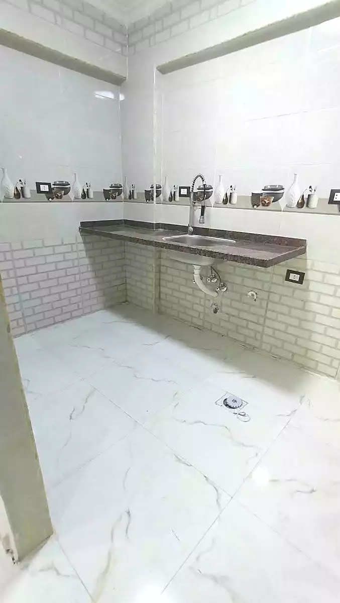 https://aqarmap.com.eg/en/listing/7339013-for-sale-alexandria-al-agamy-el-hanouvel-al-haded-we-al-soulb-st