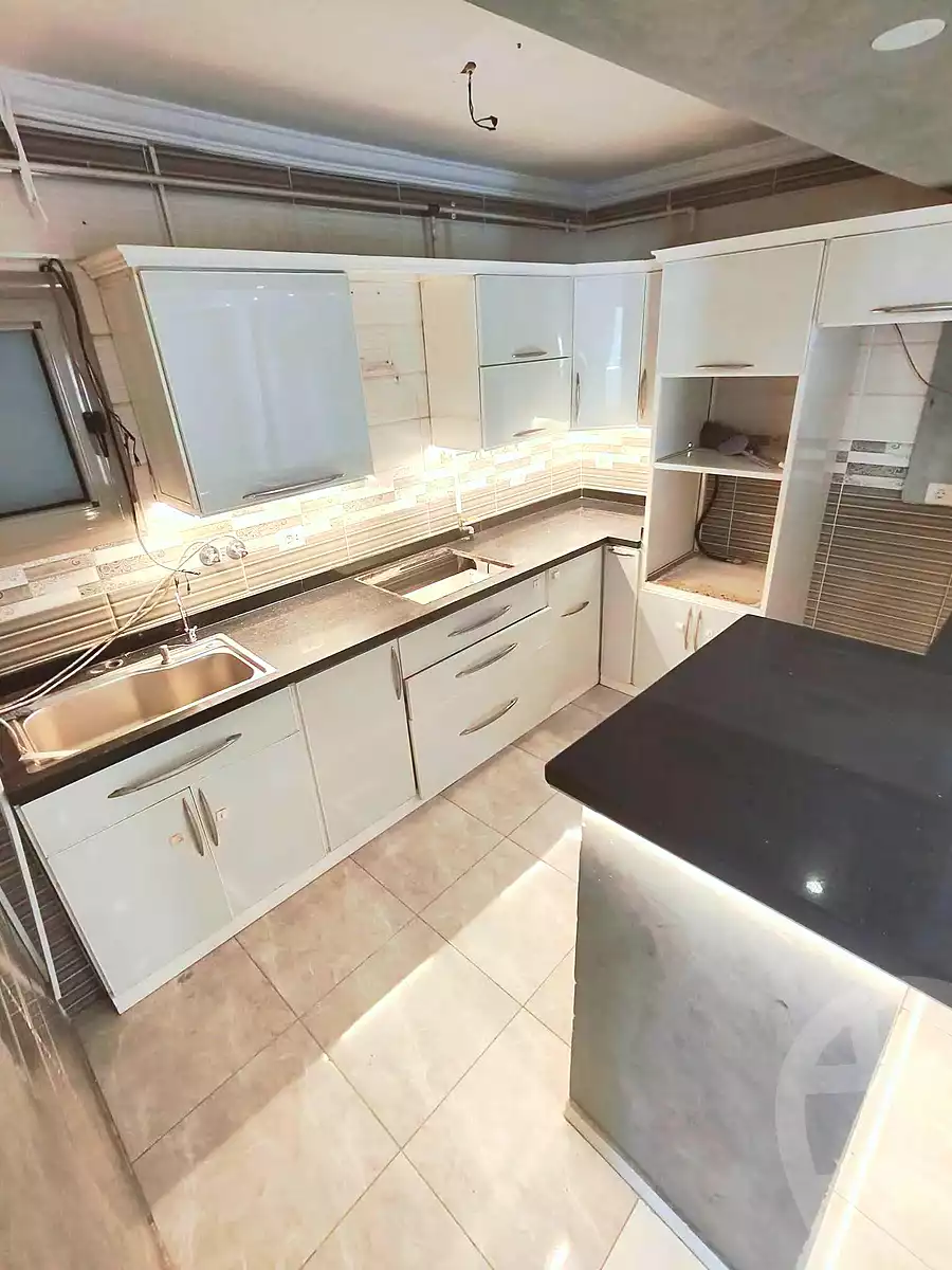 https://aqarmap.com.eg/ar/listing/7339023-for-sale-alexandria-sydy-bshr-sydy-bshr-bhry-shr-mhmwd-l-yswy