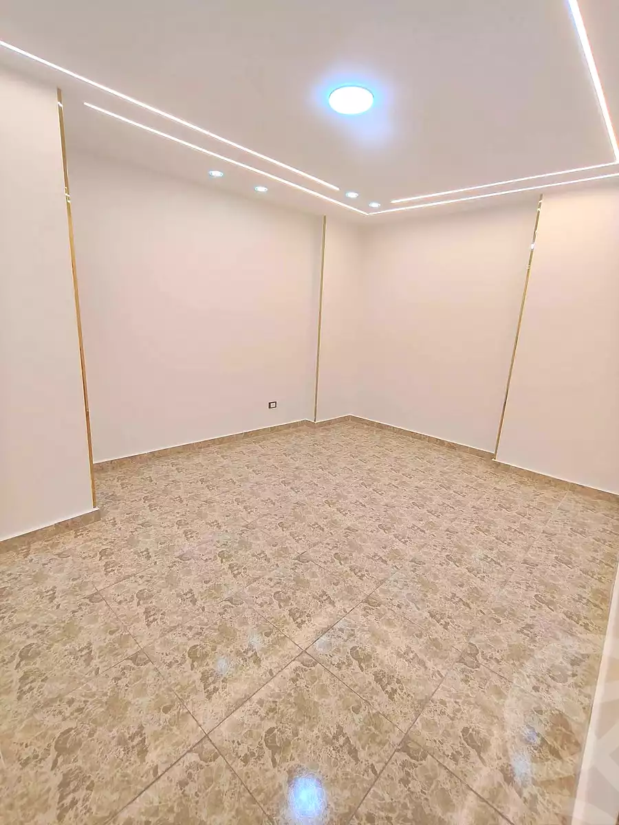 https://aqarmap.com.eg/ar/listing/7339148-for-sale-alexandria-sydy-bshr-sydy-bshr-bhry-shr-khld-bn-lwlyd