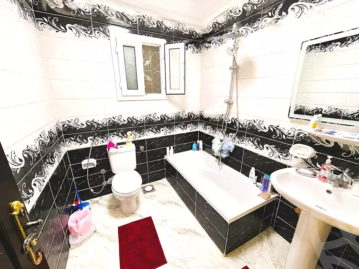 https://aqarmap.com.eg/en/listing/7339287-for-sale-alexandria-ganaklis