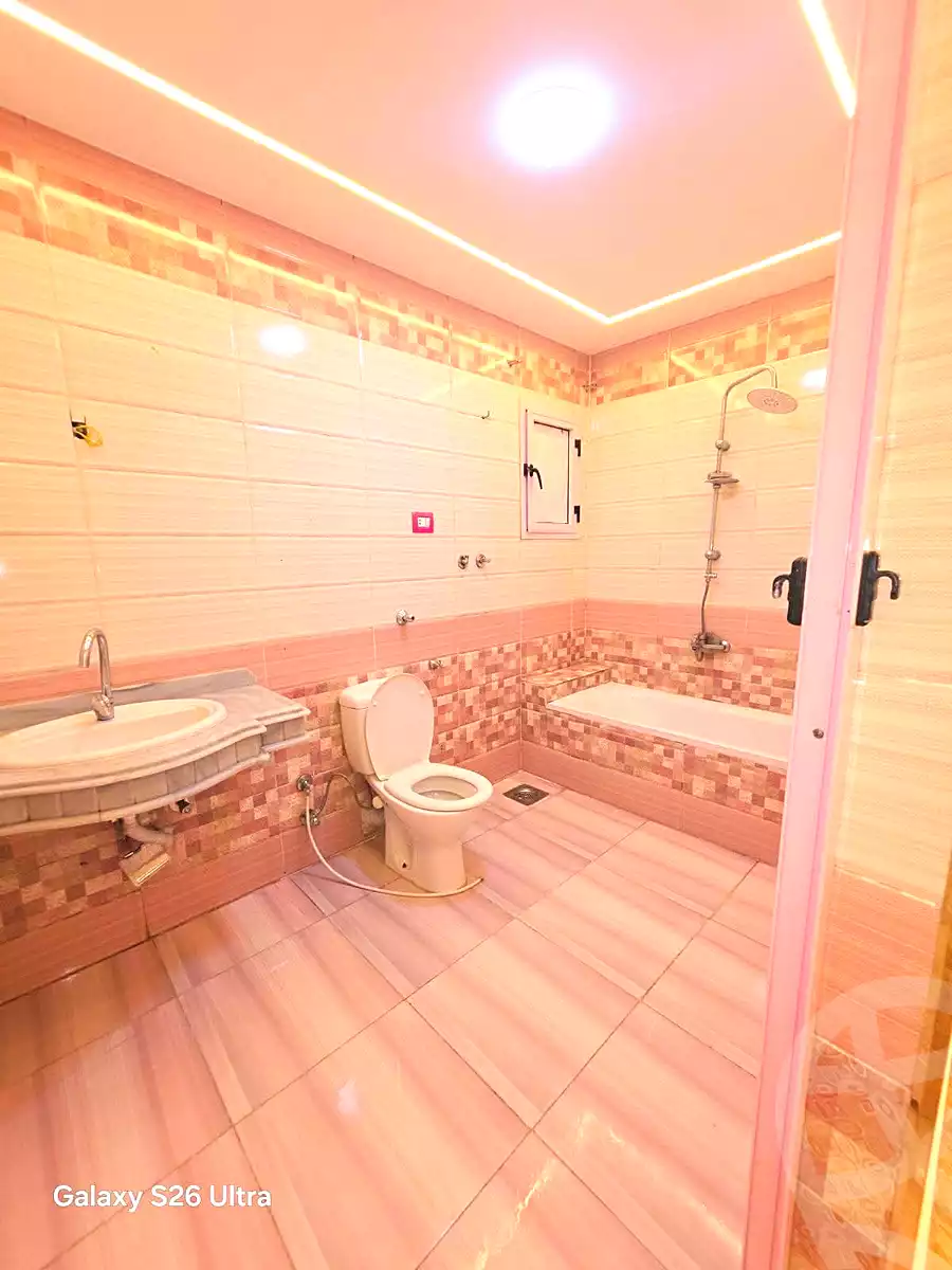 https://aqarmap.com.eg/ar/listing/7339317-for-sale-alexandria-sydy-bshr-sydy-bshr-bhry-shr-khld-bn-lwlyd