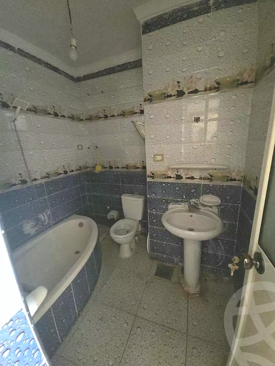 https://aqarmap.com.eg/ar/listing/7339359-for-sale-alexandria-sydy-bshr-sydy-bshr-bhry-gamal-abd-el-nasir-st