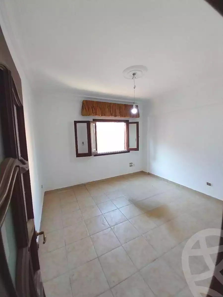 https://aqarmap.com.eg/ar/listing/7339402-for-sale-cairo-new-cairo-el-ahyaa-first-neighborhood-street-1