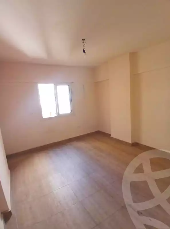 https://aqarmap.com.eg/ar/listing/7339486-for-sale-alexandria-new-miami-compounds-new-miami