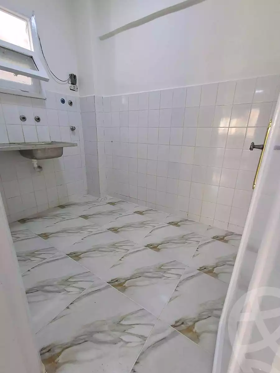 https://aqarmap.com.eg/ar/listing/7339890-for-sale-alexandria-al-agamy