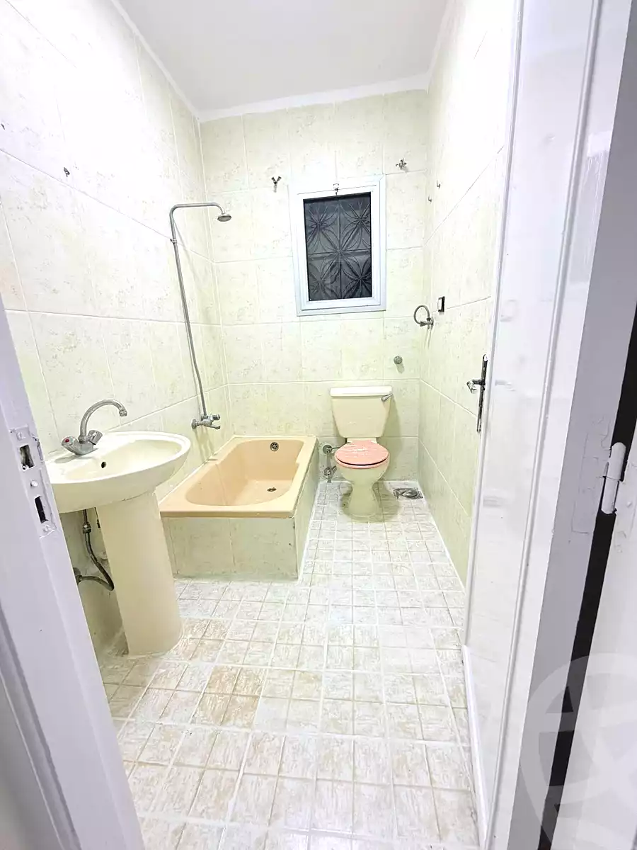 https://aqarmap.com.eg/ar/listing/7339949-for-sale-alexandria-al-agamy-shataa-el-nakheel