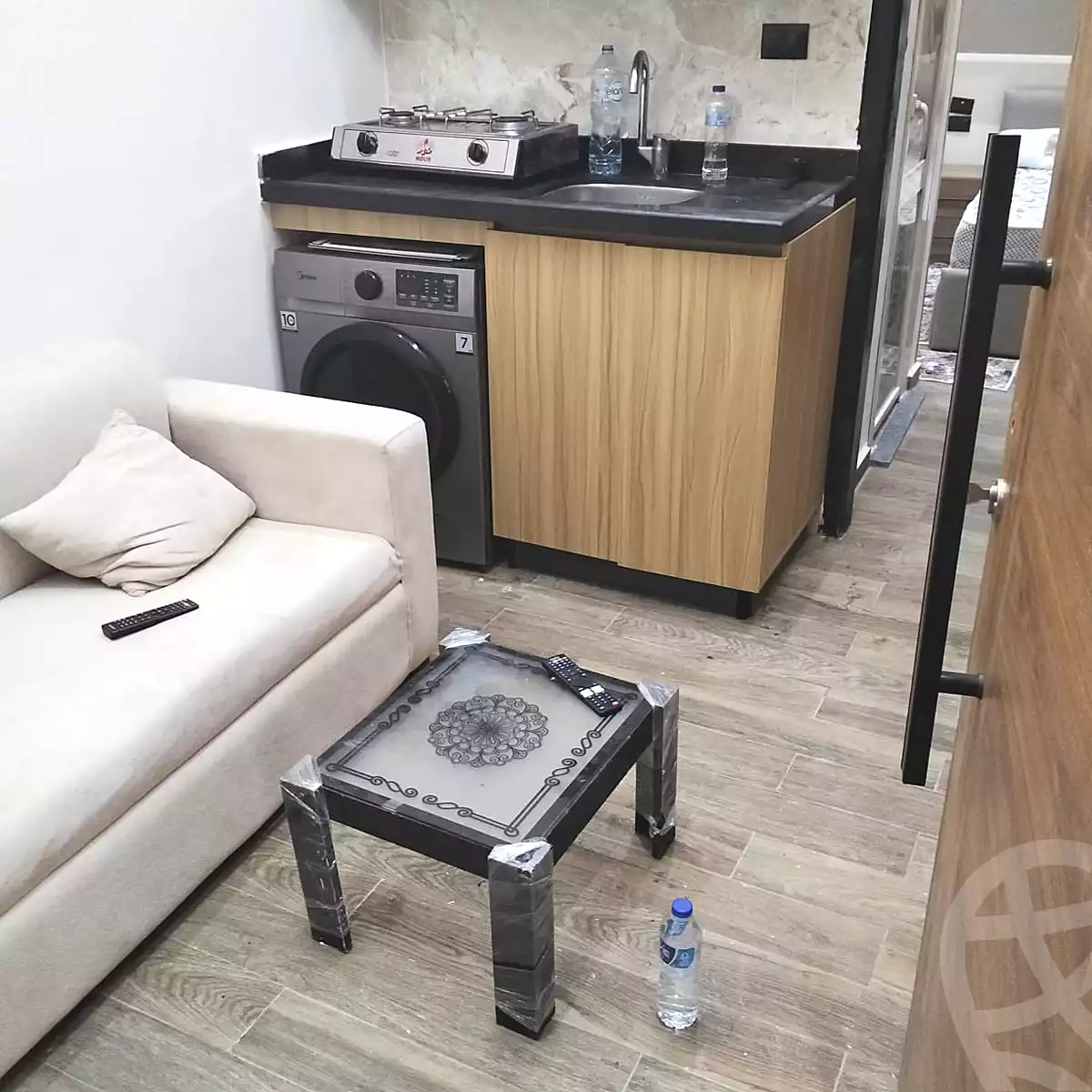 https://aqarmap.com.eg/ar/listing/7340307-for-rent-cairo-6th-of-october-el-ahyaa-neighborhood-1st-eighth-neighborhood
