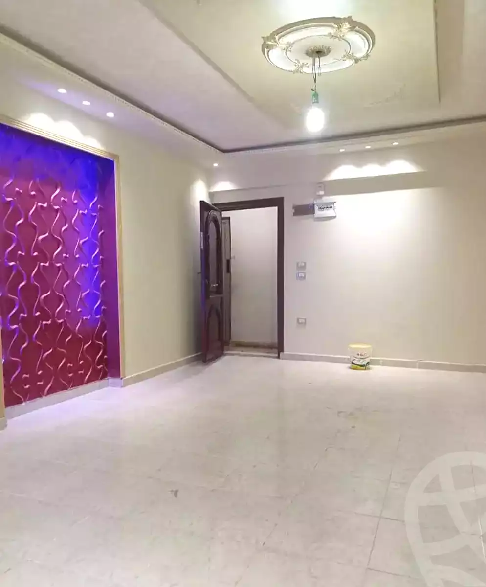 https://aqarmap.com.eg/ar/listing/7340481-for-sale-alexandria-miami-shr-jml-bd-lnsr
